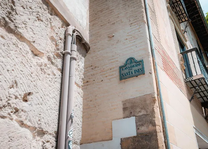 Turistico Junto Al Paseo De Tristes Y La Alhambra Qh Santa Ana Apartman Granada