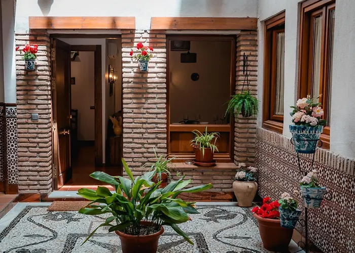Apartman Turistico Junto Al Paseo De Tristes Y La Alhambra Qh Santa Ana Granada