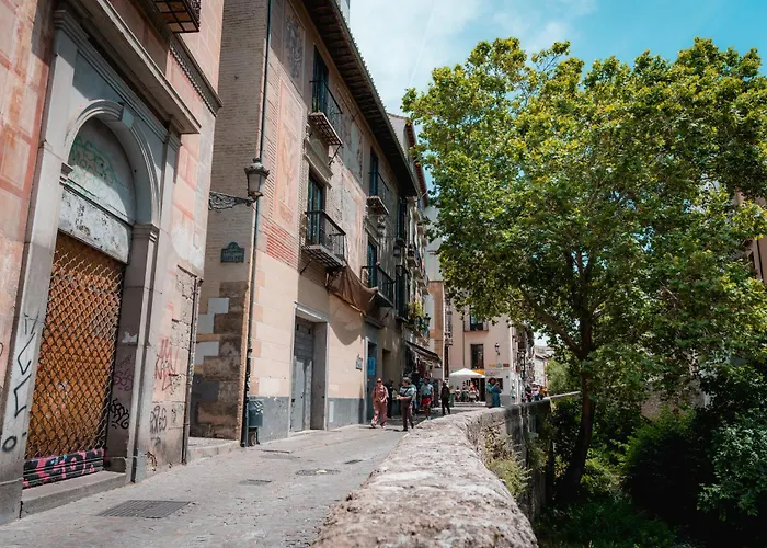 Turistico Junto Al Paseo De Tristes Y La Alhambra Qh Santa Ana